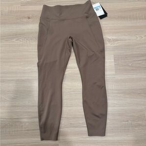 Nike Universa High Rise 7/8 Length Leggings - Size M